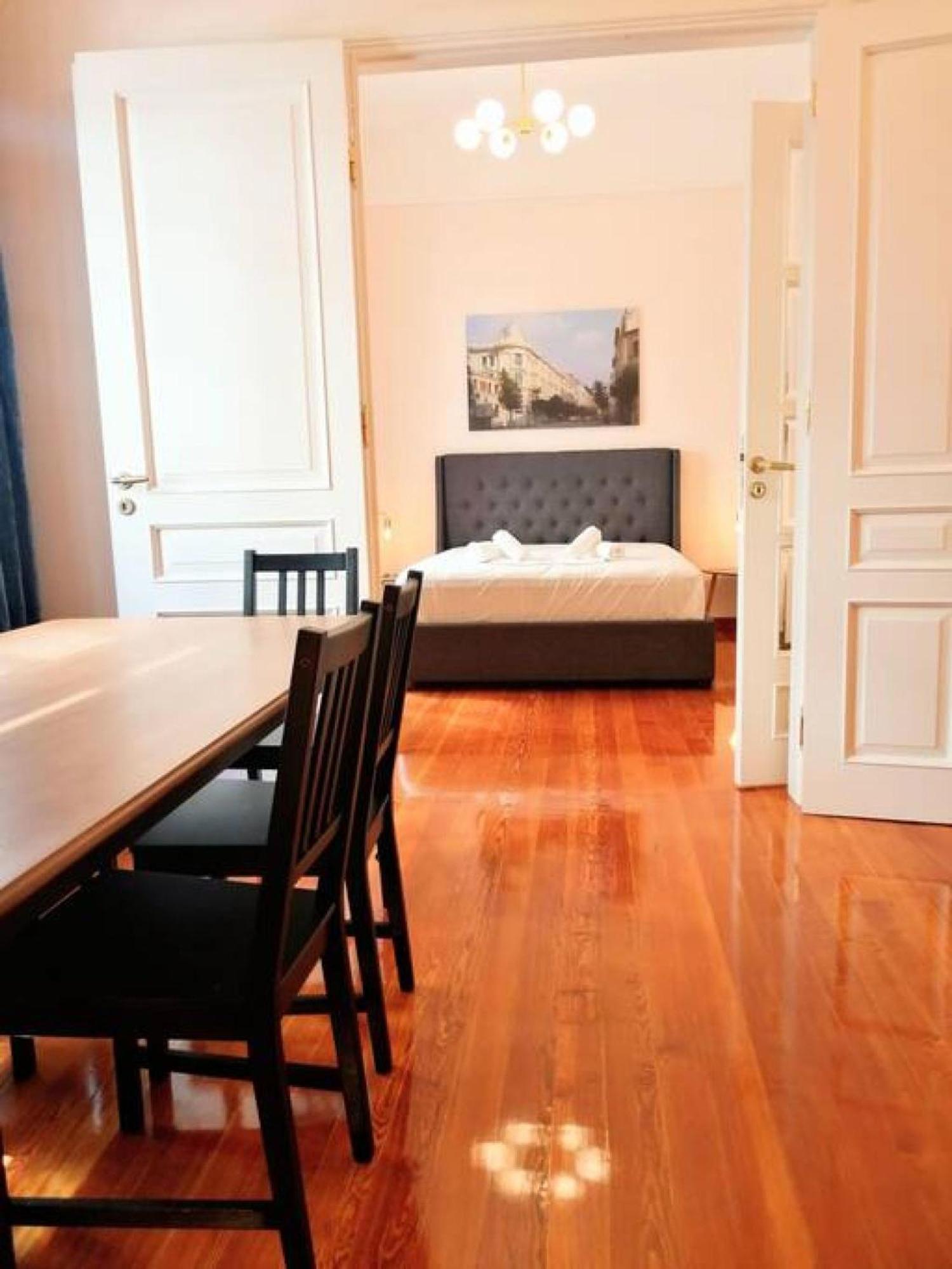 Elegant Apartment In Syntagma Square Афины Экстерьер фото